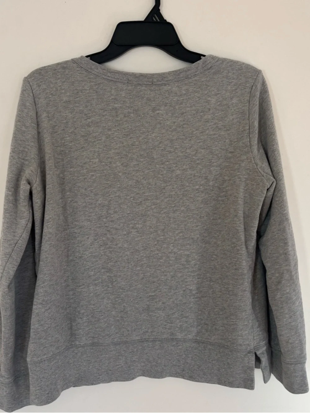 GAP Gray Crewneck Sweatshirt Size Medium